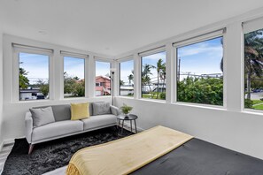 Interior - Huge 8 BR Heated Pool HotTub Tropical Oasis Villa (Miami Shores)