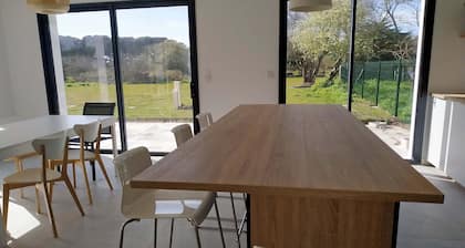 TY BRAZ - Very large house 3 minutes walk from the beach (Baie Quiberon side)