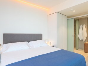 2 bedrooms, Internet, bed sheets