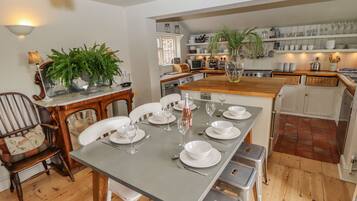 Fridge, dishwasher, electric kettle, toaster