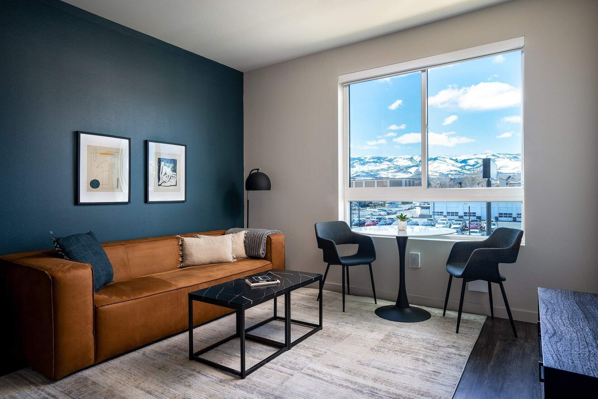 Kasa | Inviting 1BD + Pool Access | Reno