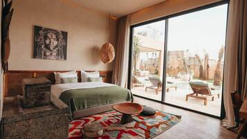 8 bedrooms, iron/ironing board, WiFi, bed sheets