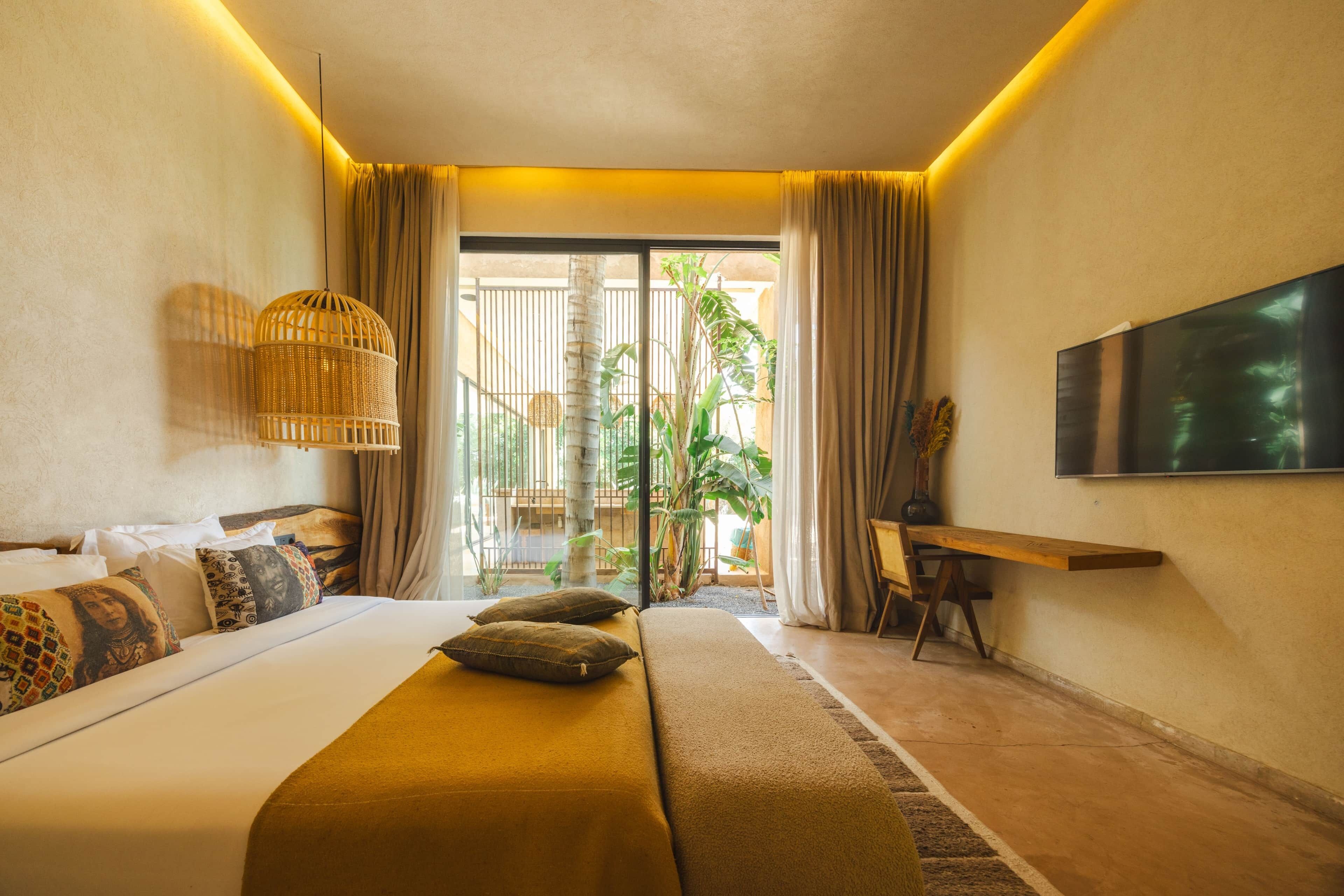 8 chambres, fer et planche à repasser, Wi-Fi gratuit, draps fournis