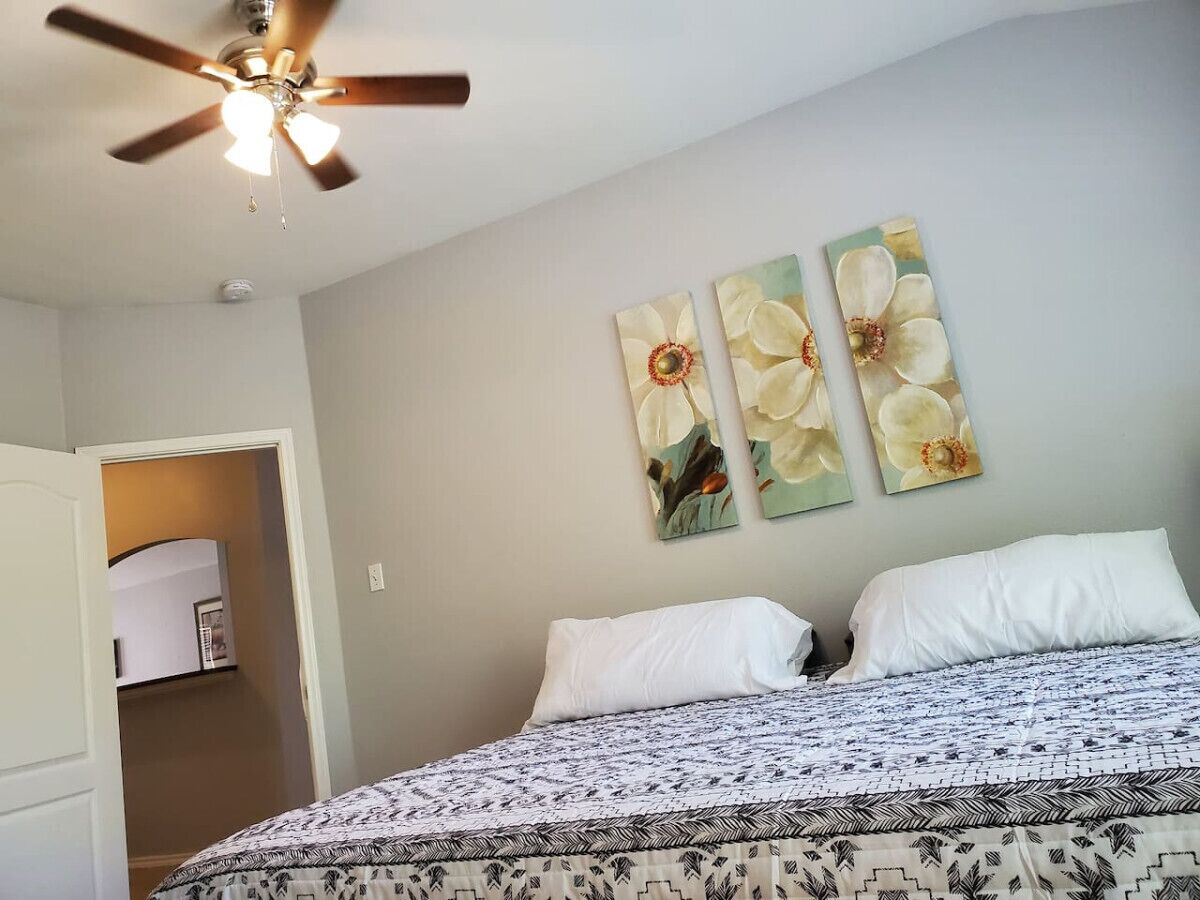 4 bedrooms, WiFi, bed sheets