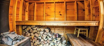 Historic Hudson Valley Farmhouse w/ Sauna in Stone Ridge Hamlet