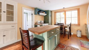 Unclassified image, 4 of 66, button - Historic Hudson Valley Farmhouse w/ Sauna in Stone Ridge Hamlet (Stone Ridge)