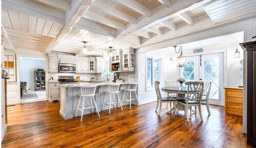 Stillwater Lakehouse • 20 Acre Lakefront • Sandy Beach • Dock • Firepit!