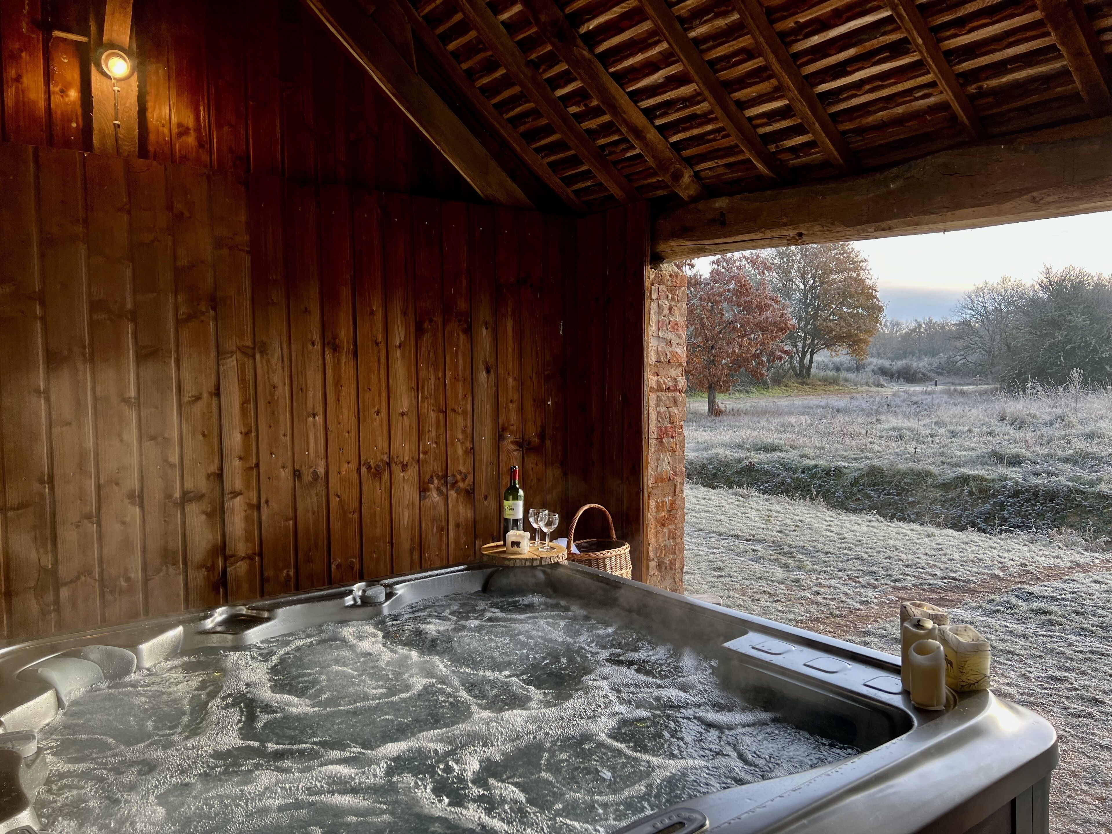 Bain à remous extérieur