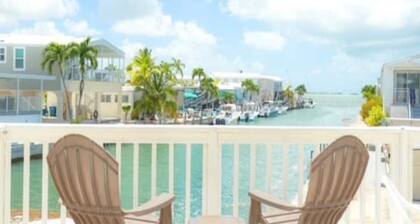 Island Oasis ~ YOUR Paradise awaits in Venture Out Resort!