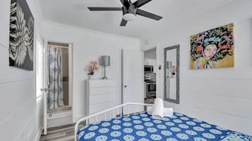 1 bedroom, iron/ironing board, free WiFi, bed sheets