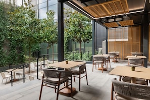 Breakfast, lunch, dinner served; garden views