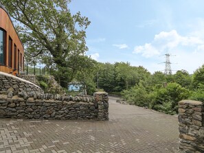 Property grounds - Tan Twr (Llanfairpwllgwyngyll)