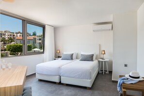 Superior Maisonette 2 Bedroom With Sea View | Biancheria da letto di alta qualità, una cassaforte in camera