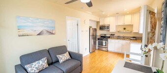 Oceanside Beach Rental - Walk to the Boardwalk!