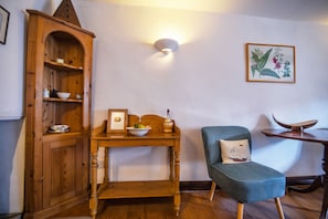 2 bedrooms, individually decorated, individually furnished, free WiFi - Apt 1 44/45 Coombe Street (Lyme Regis)