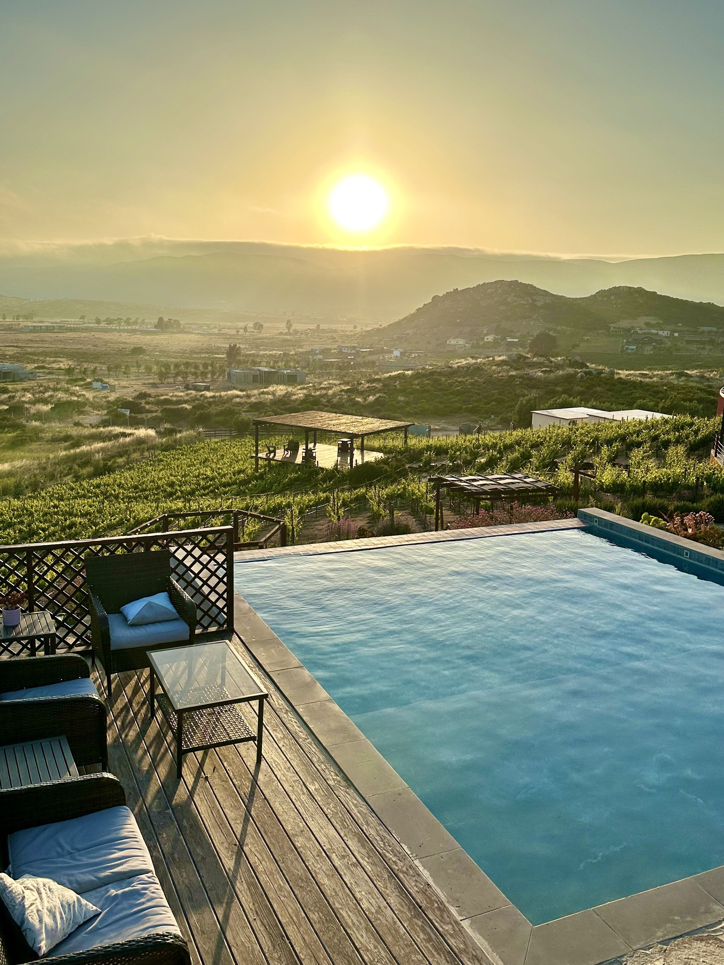 季节性开放的室外游泳池