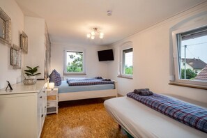 7 chambres, fer et planche à repasser, Wi-Fi gratuit, draps fournis