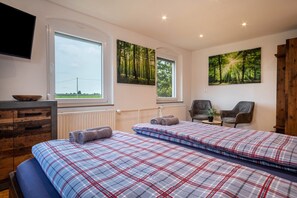 7 slaapkamers, een strijkplank/strijkijzer, gratis wifi, beddengoed