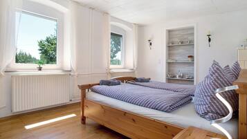 3 Schlafzimmer, Bügeleisen/Bügelbrett, kostenloses WLAN, Bettwäsche