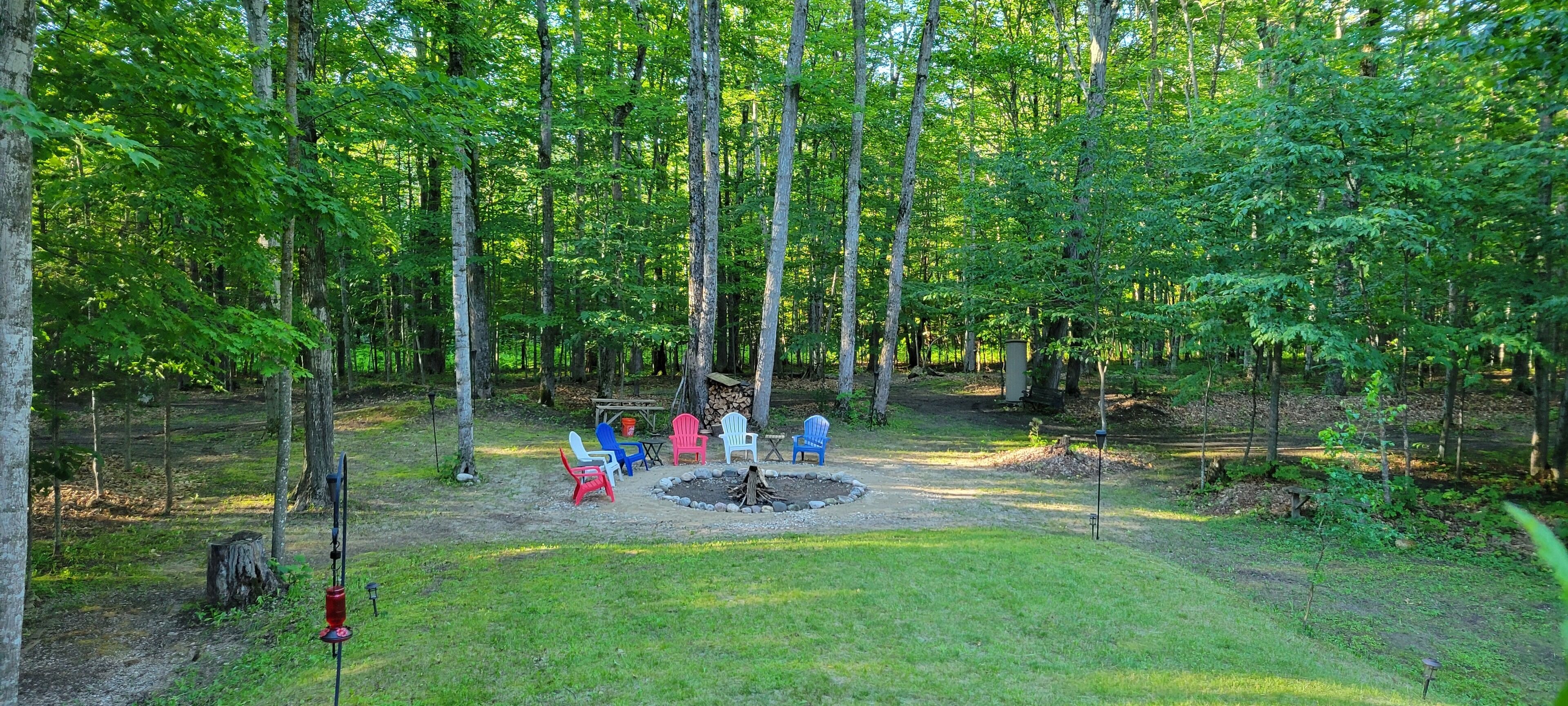 Wooded Paradise is the place to enjoy stargazing, sunsets, nature, and bonfires!