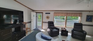 Smart TV, DVD player, stereo