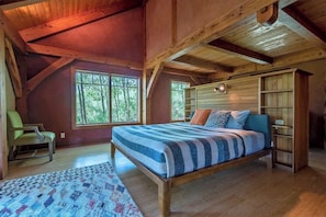 4 Schlafzimmer, Schreibtisch, Bügeleisen/Bügelbrett, kostenloses WLAN