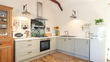 Fridge, dishwasher, electric kettle, toaster