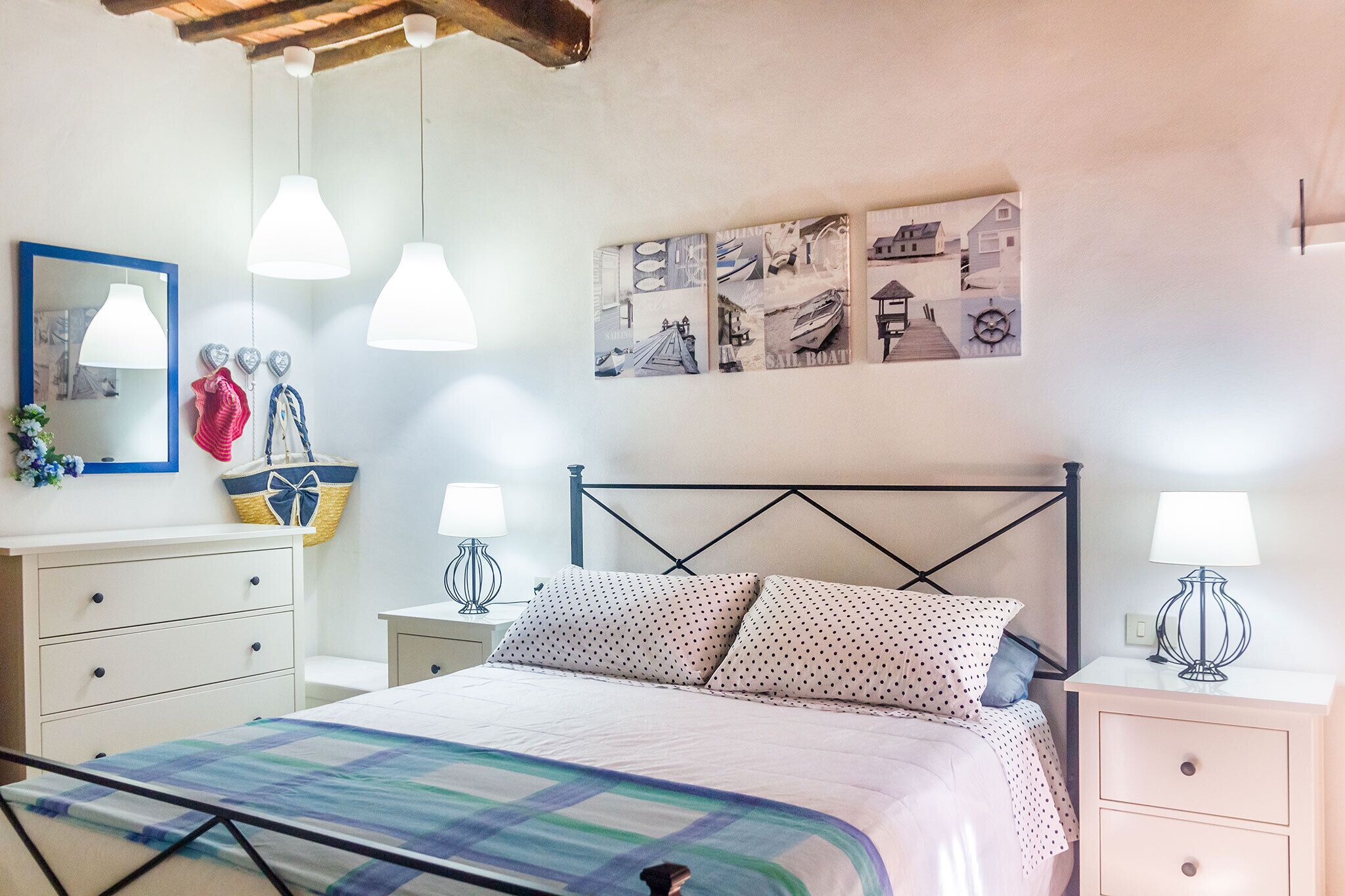 1 bedroom, iron/ironing board, free WiFi, bed sheets