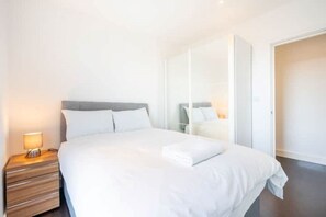 2 Schlafzimmer, Bügeleisen/Bügelbrett, WLAN, Bettwäsche