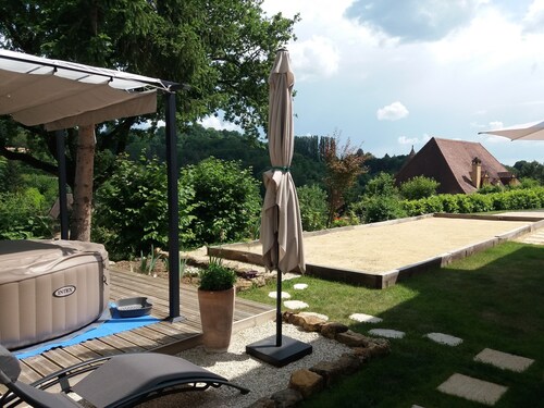 Le gros Chêne. Appartement 3 étoiles rénové, climatisé, proche centre historique