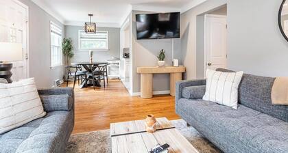Gorgeous Berkley 4BR/2.5BA Home w/ Loft Suite