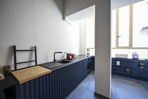 Kühlschrank, Ofen, Herdplatte, Geschirrspüler