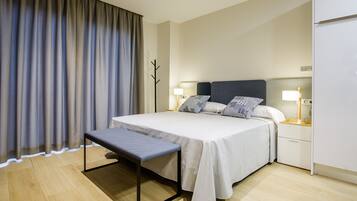 Loft | 2 bedrooms, premium bedding, in-room safe, desk