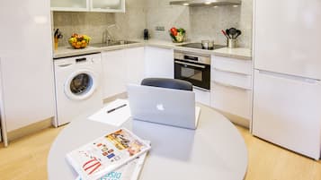 Loft | Cucina privata | Frigorifero, microonde, piano cottura, piastra
