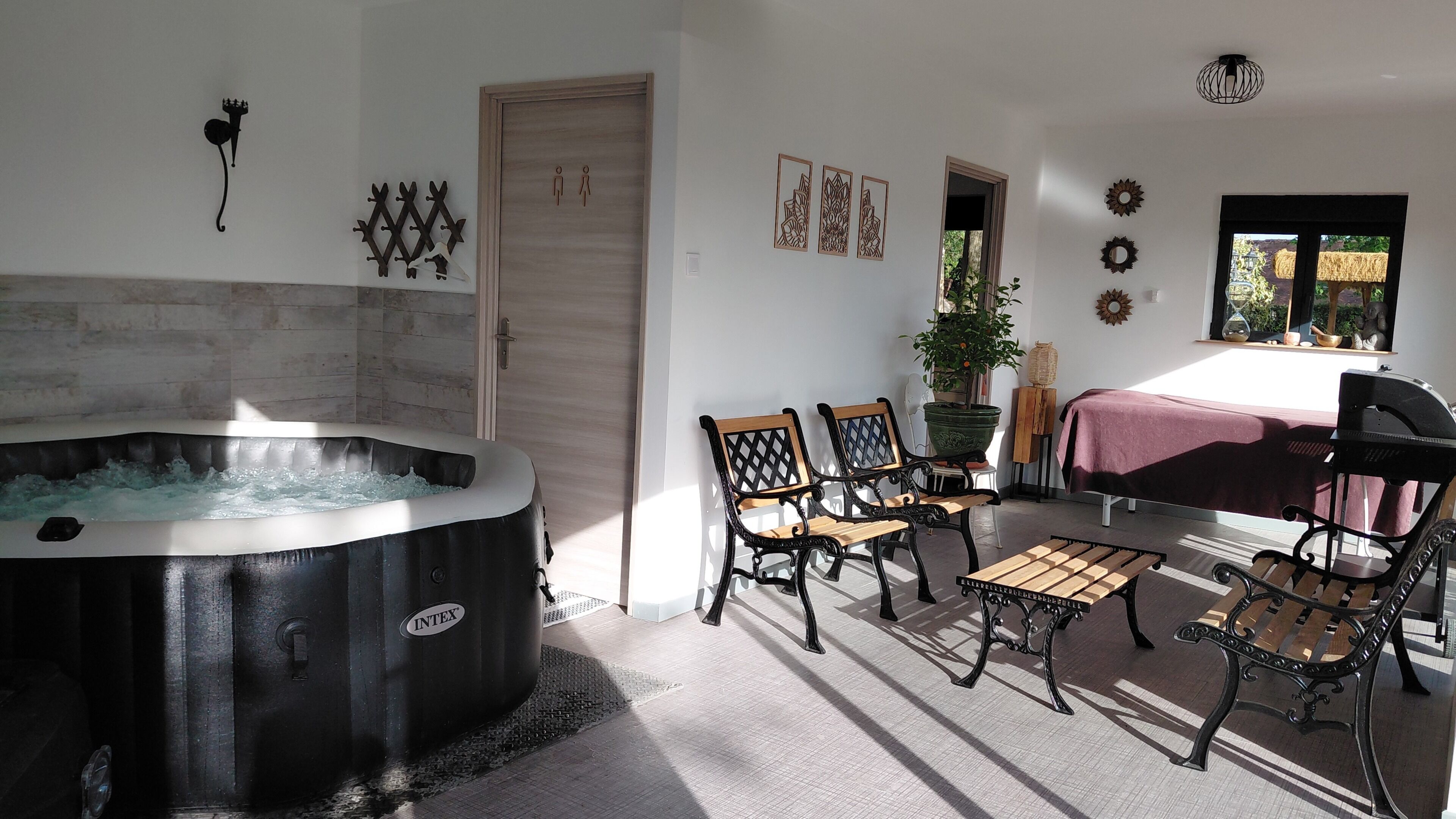 Bañera de hidromasaje interior