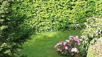 Chambre Deluxe, bain à remous, cÎté jardin | Vue de la chambre