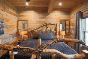 7 bedrooms, desk, iron/ironing board, WiFi