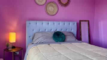 1 bedroom, desk, free WiFi, bed sheets