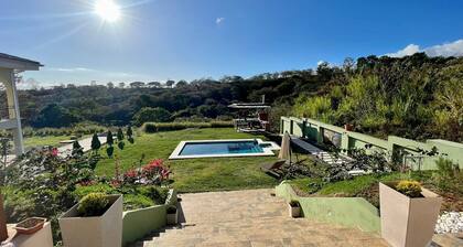 Pink room I 20 mins from SJO Airport