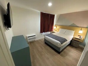 2 bedrooms - King Jr. Suite with Double bed (Santa Cruz)