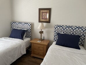 2 bedrooms, iron/ironing board, free WiFi, bed sheets