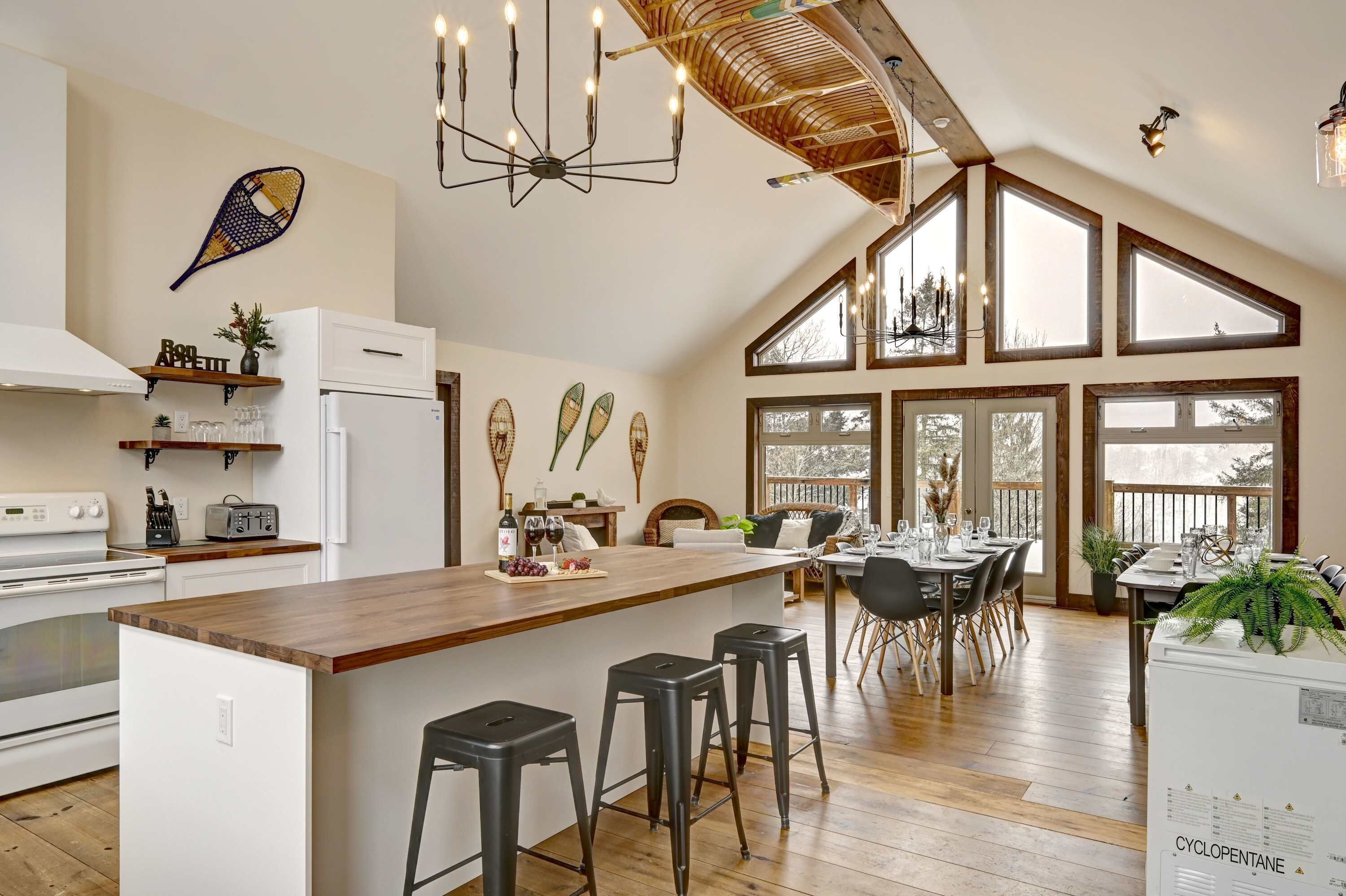 冰箱、微波炉、烤箱、炉灶