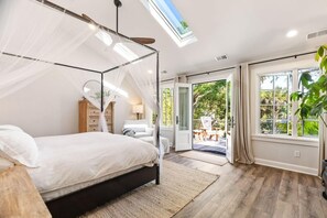 5 Schlafzimmer, Schreibtisch, Bügeleisen/Bügelbrett, kostenloses WLAN