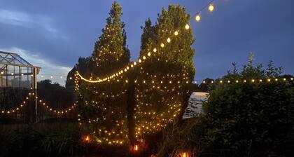 Private Rural Barn Annex, Pet Friendly With Free Wi-Fi and Parking On Premises