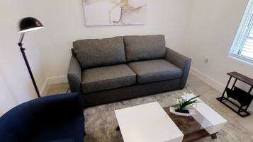 Basic Apartment | Living area