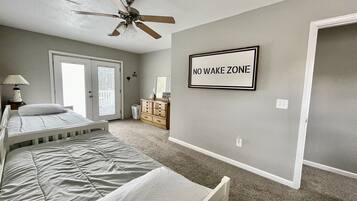 4 bedrooms, iron/ironing board, travel crib, free WiFi