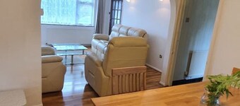 offering cheerfull and spacious rooms through this 3 bedroom semi detached house