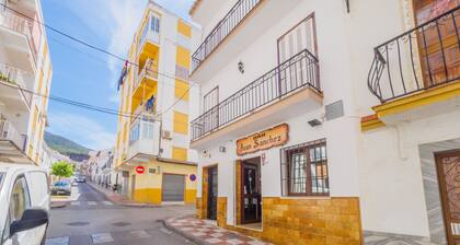 Cubo's Boutique Urban Deluxe / free wifi / city center / modern