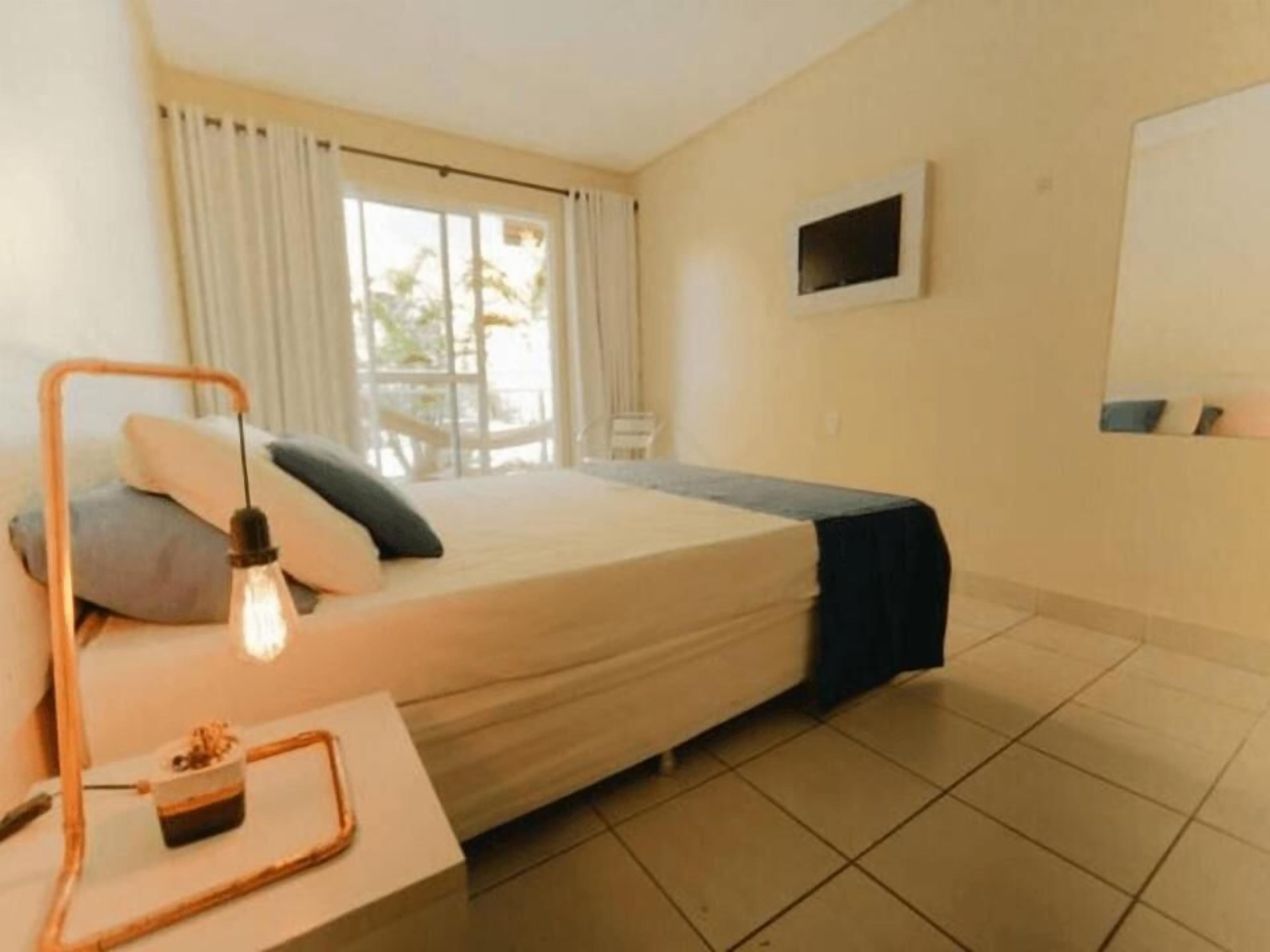 Premium bedding, memory foam beds, in-room safe, individually decorated