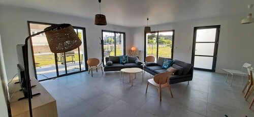 AR MOR - Grande maison neuve à 3 minutes à pied de la plage (côté Baie Quiberon)